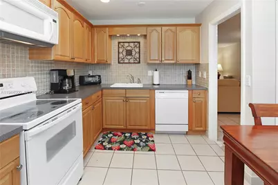 1425 Atlantic Shores Blvd #110, Hallandale Beach, FL 33009 - Photo 15