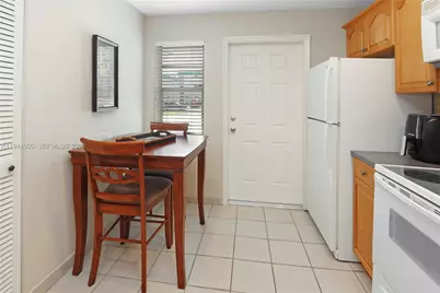 1425 Atlantic Shores Blvd #110, Hallandale Beach, FL 33009 - Photo 19