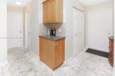 1425 Atlantic Shores Blvd #110, Hallandale Beach, FL 33009 - Photo 7