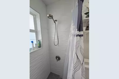 1265 W 24th St #201, Hialeah, FL 33010 - Photo 21