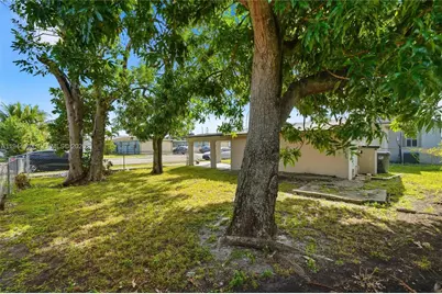 5401 SW 20th St #B, West Park, FL 33023 - Photo 9