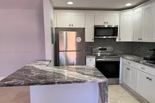 566 Saxony L, Delray Beach, FL 33446 - Photo 5