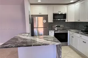 566 Saxony L, Delray Beach, FL 33446 - Photo 7