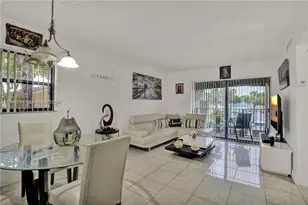 7425 SW 152nd Ave, Miami, FL 33193 - Photo 3