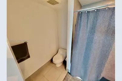 92 SW 3rd St #1808, Miami, FL 33130 - Photo 11