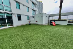 92 SW 3rd St, Miami, FL 33130 - Photo 31