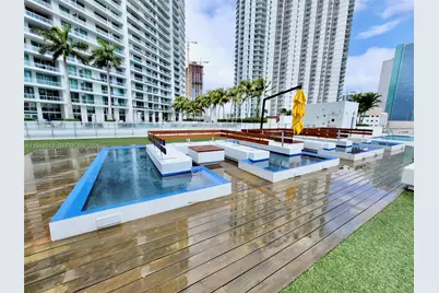 92 SW 3rd St #1808, Miami, FL 33130 - Photo 1