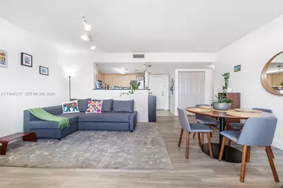3000 Coral Way #1409, Miami, FL 33145 - Photo 7