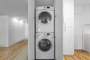 13953 Kendale Lakes Cir, Miami, FL 33183 - Photo 7