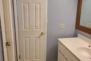 488 NW 165th St Rd, Miami, FL 33169 - Photo 11