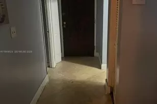 488 NW 165th St Rd, Miami, FL 33169 - Photo 7