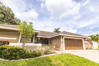 8775 SW 57th St, Cooper City, FL 33328 - Photo 3