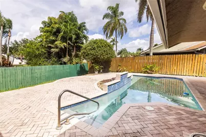 8775 SW 57th St, Cooper City, FL 33328 - Photo 35