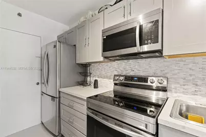 100 Lincoln Rd #501, Miami Beach, FL 33139 - Photo 5