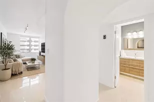 100 Lincoln Rd, Miami Beach, FL 33139 - Photo 3