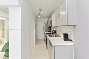 100 Lincoln Rd, Miami Beach, FL 33139 - Photo 5