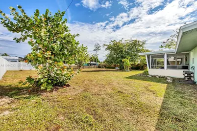 119 Sunnyside St, Port Charlotte, FL 33952 - Photo 13