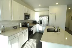 870 SE Grovebush, Saint Lucie West, FL 34984 - Photo 9