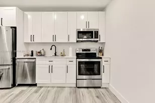 1237 NW 33rd Ave, Miami, FL 33125 - Photo 15