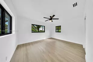 12860 NE 10th Ave, North Miami, FL 33161 - Photo 13