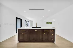 12860 NE 10th Ave, North Miami, FL 33161 - Photo 25