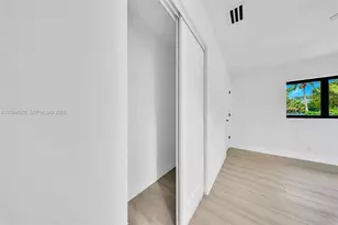 12860 NE 10th Ave, North Miami, FL 33161 - Photo 15