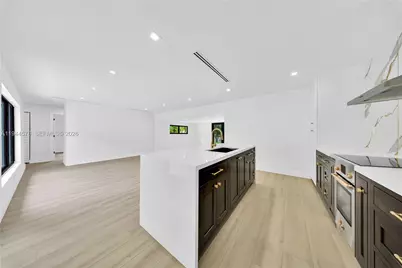 12860 NE 10th Ave, North Miami, FL 33161 - Photo 31