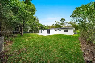 12860 NE 10th Ave, North Miami, FL 33161 - Photo 43