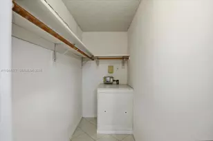 13350 SW 1st St, Pembroke Pines, FL 33027 - Photo 17