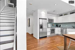 1050 Brickell Ave, Miami, FL 33131 - Photo 3