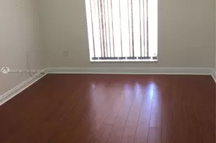 9403 SW 76th St, Miami, FL 33173 - Photo 11