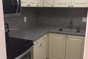 9403 SW 76th St, Miami, FL 33173 - Photo 3