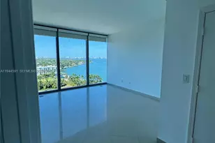 601 NE 36th St, Miami, FL 33137 - Photo 9