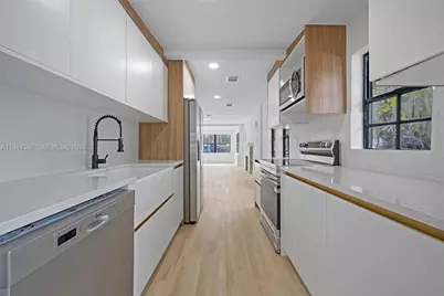 1995 NW 58th St, Miami, FL 33142 - Photo 9