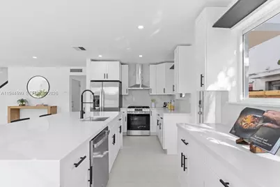 7286 Gary Ave, Miami Beach, FL 33141 - Photo 13