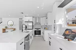 7286 Gary Ave, Miami Beach, FL 33141 - Photo 13