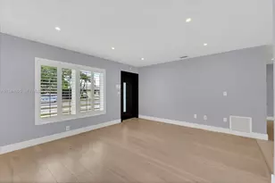 10330 SW 51st St, Miami, FL 33165 - Photo 11