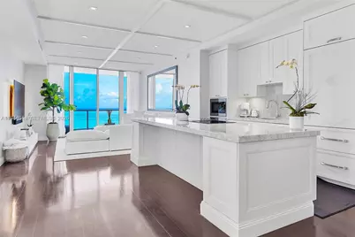 100 S Pointe Dr #2407, Miami Beach, FL 33139 - Photo 1