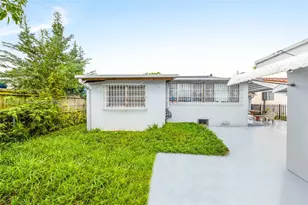 943 SW 9th Ave, Miami, FL 33130 - Photo 13