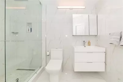 17150 N Bay #2905, Sunny Isles Beach, FL 33160 - Photo 43