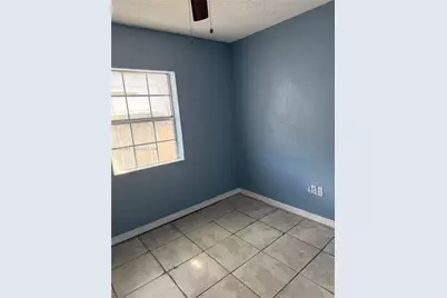 1014 NW 33rd Ave, Miami, FL 33125 - Photo 5