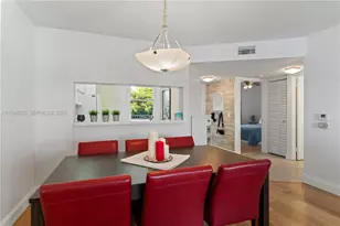 10208 NW 24th Pl, Sunrise, FL 33322 - Photo 11