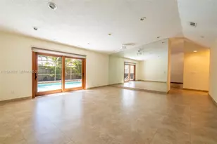 10116 SW 144th Pl, Miami, FL 33186 - Photo 9