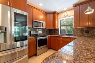 10116 SW 144th Pl, Miami, FL 33186 - Photo 11