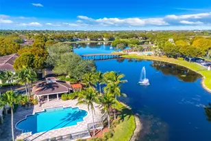 2457 Centergate Dr, Miramar, FL 33025 - Photo 25