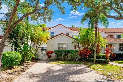 1551 Seagrape Way, Hollywood, FL 33019 - Photo 1