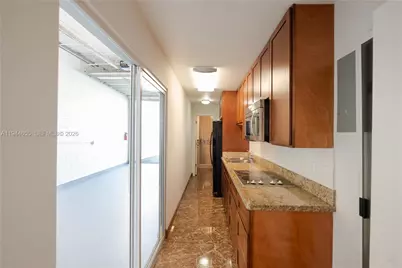 2325 NW 30th St #2325, Oakland Park, FL 33311 - Photo 7