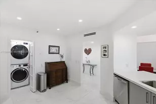 8925 Collins Ave, Surfside, FL 33154 - Photo 29