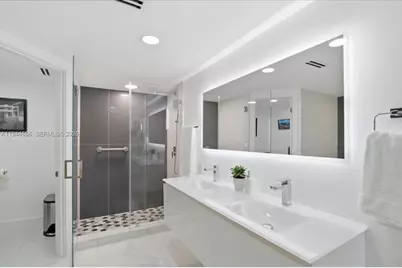 8925 Collins Ave #9F, Surfside, FL 33154 - Photo 17