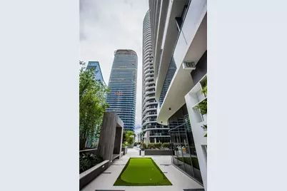 55 SW 9th St #2107, Miami, FL 33130 - Photo 15
